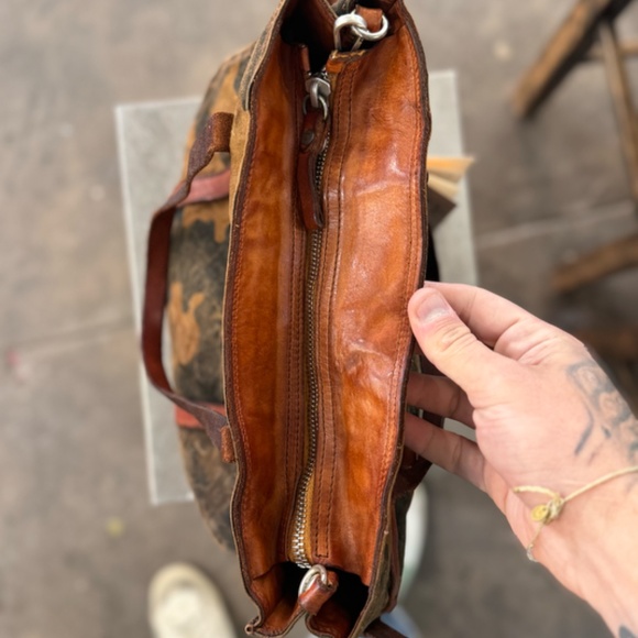 Campomaggi Canvas Camouflage Shoulder Bag in Cognac - Picture 3 of 4